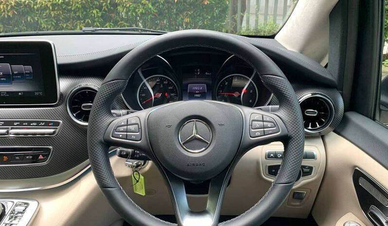 Mercedes Benz V 300 D AMG Line EXCLUSIVE full