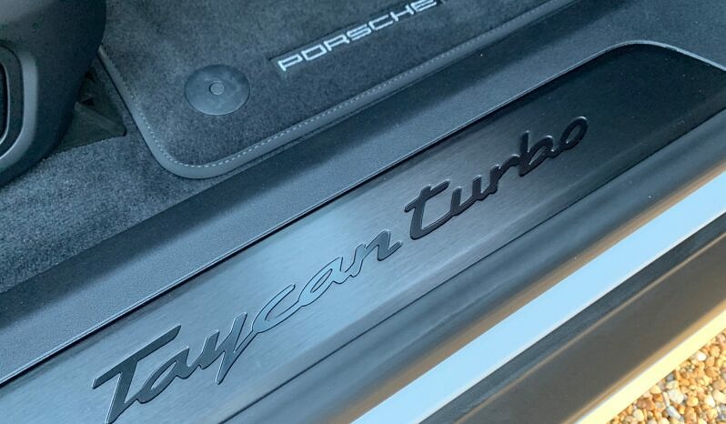 Porsche Taycan Turbo full