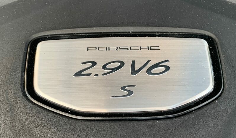 Porsche Cayenne S Coupe full