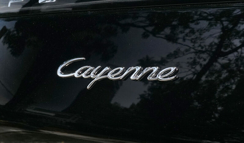 Porsche Cayenne Coupe full