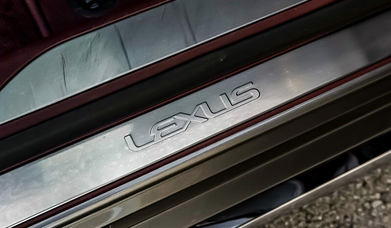 Lexus LS 500 H Takumi Kiriko full