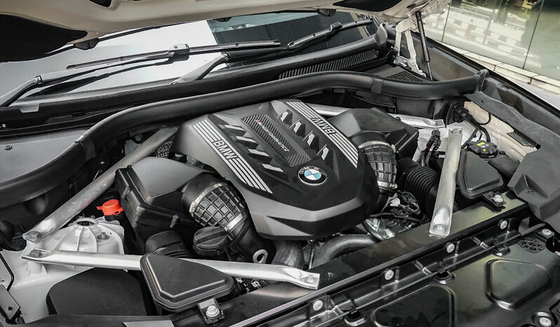 BMW X6 M50i full