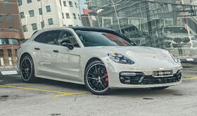 Porsche Panamera Turbo Sport Turismo