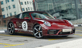 Porsche 911 (992) Targa 4S Heritage Edition