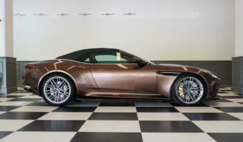 Aston Martin DB12 Volante full
