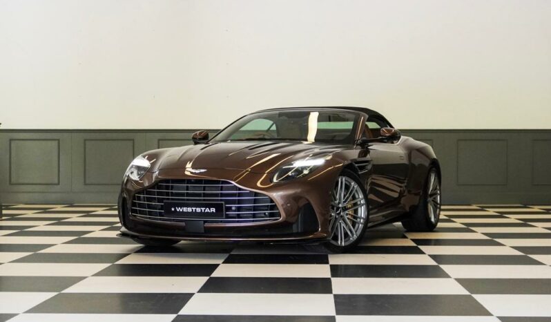 Aston Martin DB12 Volante full