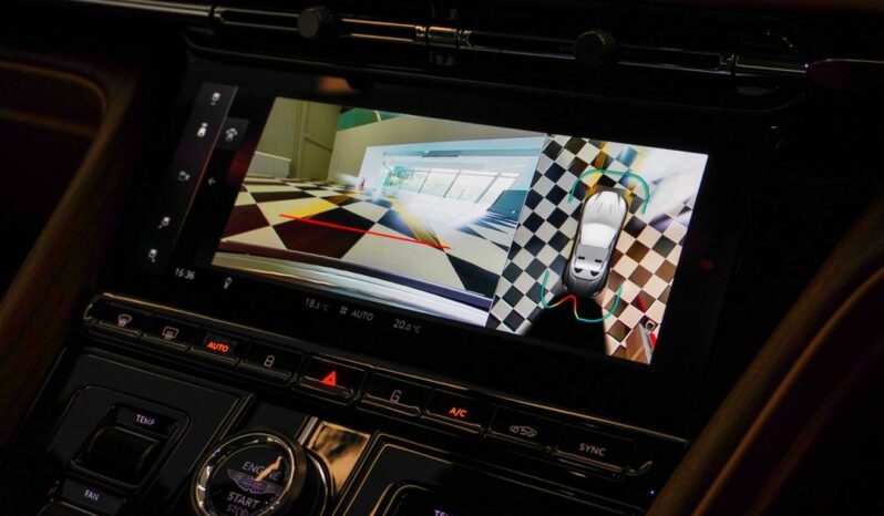 Aston Martin DB12 Volante full