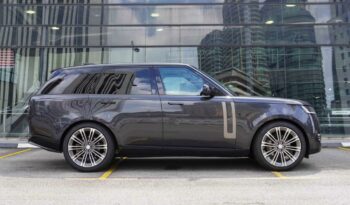 Land Rover New Range Rover P400 SE full