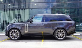Land Rover New Range Rover P400 SE full