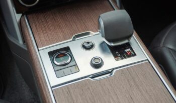 Land Rover New Range Rover P400 SE full