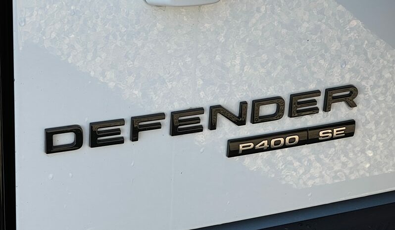 Land Rover Defender 110 SE P400 full