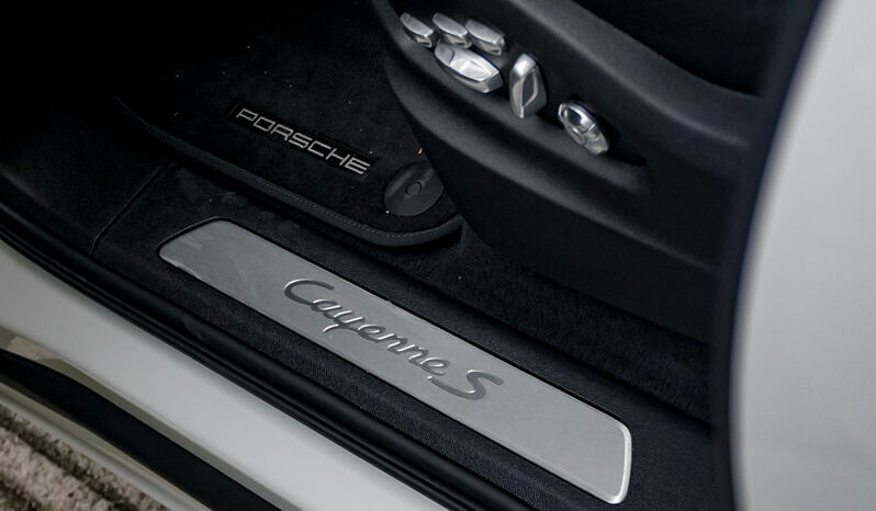 Porsche Cayenne S Coupe “Lightweight” full