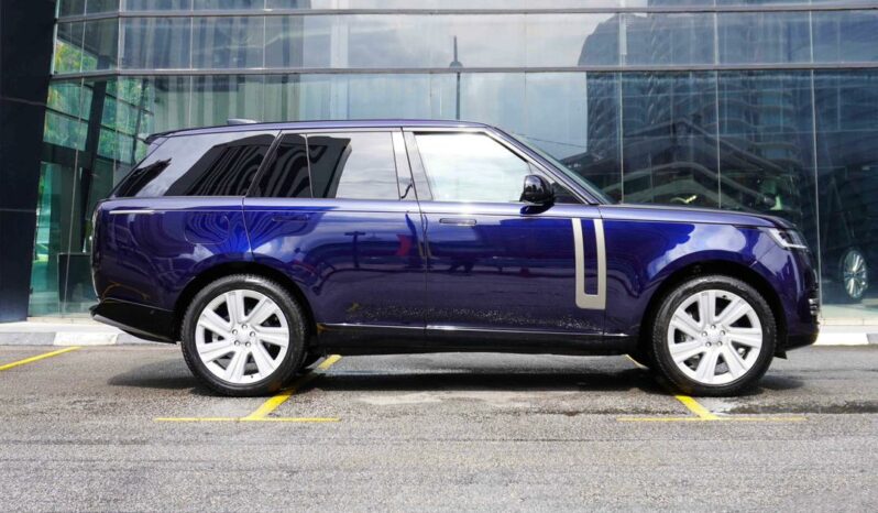 Land Rover New Range Rover P400 HSE full