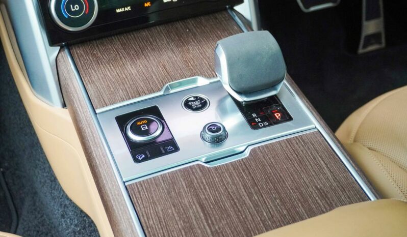 Land Rover New Range Rover P400 HSE full