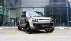 Land Rover Defender 110 P400 XS Edition – 7 Seat