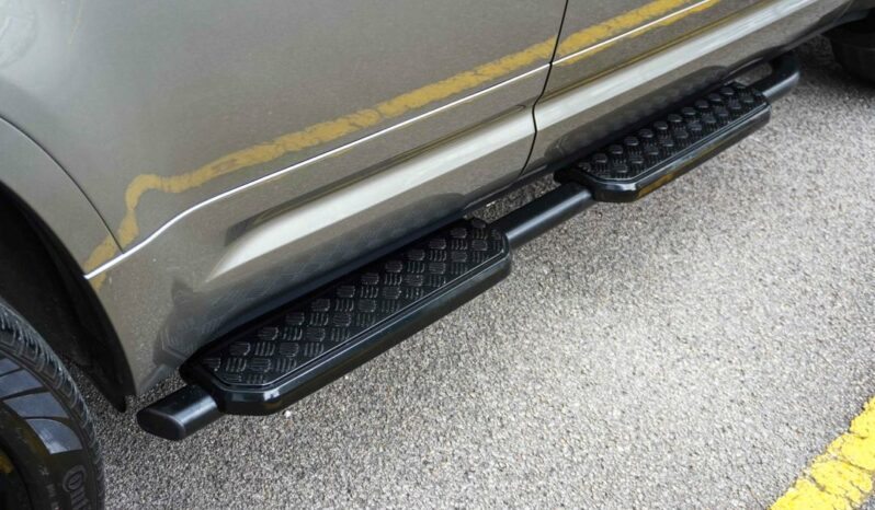 Land Rover Defender 110 P400 XS Edition – 7 Seat full