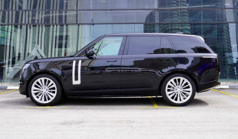 Land Rover New Range Rover P530 First Edition LWB full
