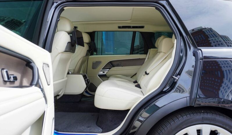 Land Rover New Range Rover P530 First Edition LWB full