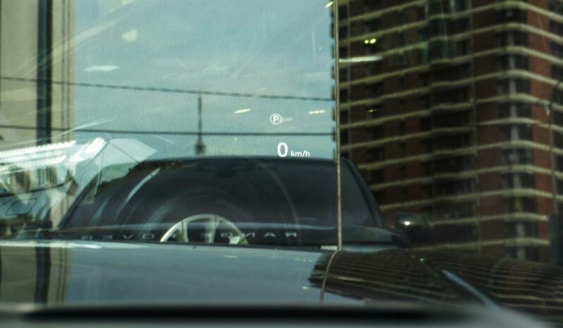 Land Rover New Range Rover P530 First Edition LWB full