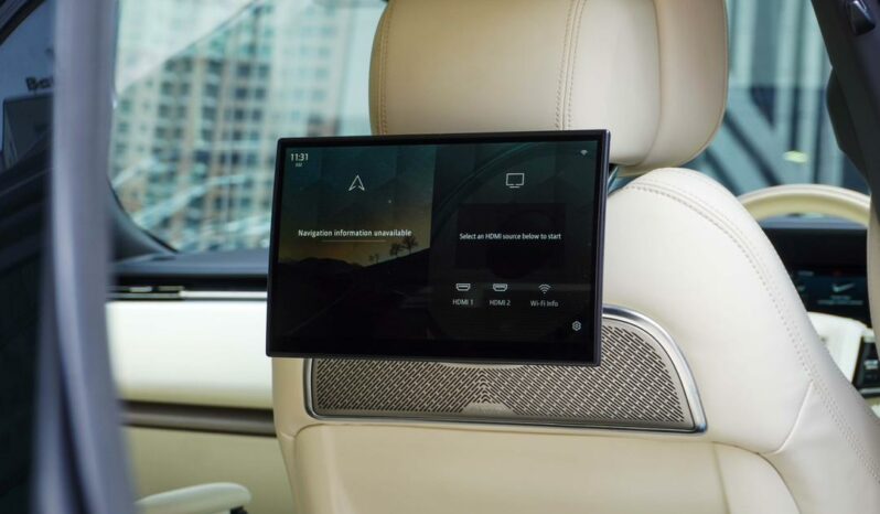 Land Rover New Range Rover P530 First Edition LWB full