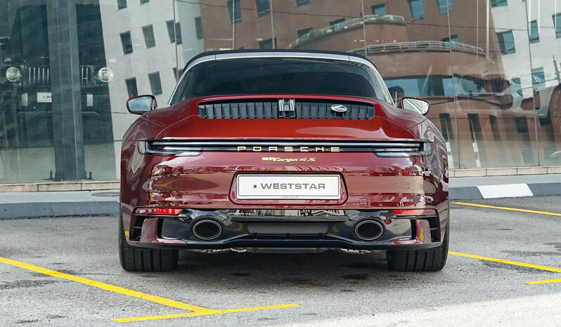 Porsche 911 (992) Targa 4S Heritage Edition full