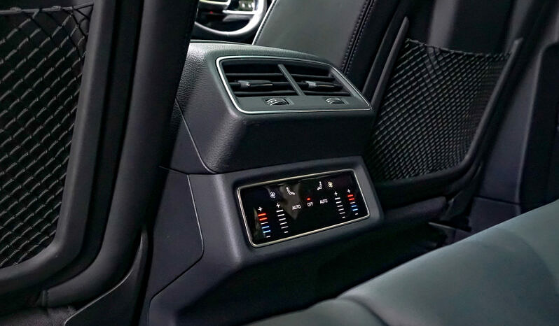 Audi E-Tron 55 Quattro S-Line Sportback full