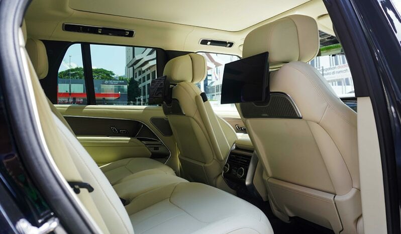 Land Rover New Range Rover LWB First Edition P530 full