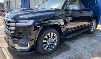Toyota Land Cruiser ZX 3.5 (300 Series) full