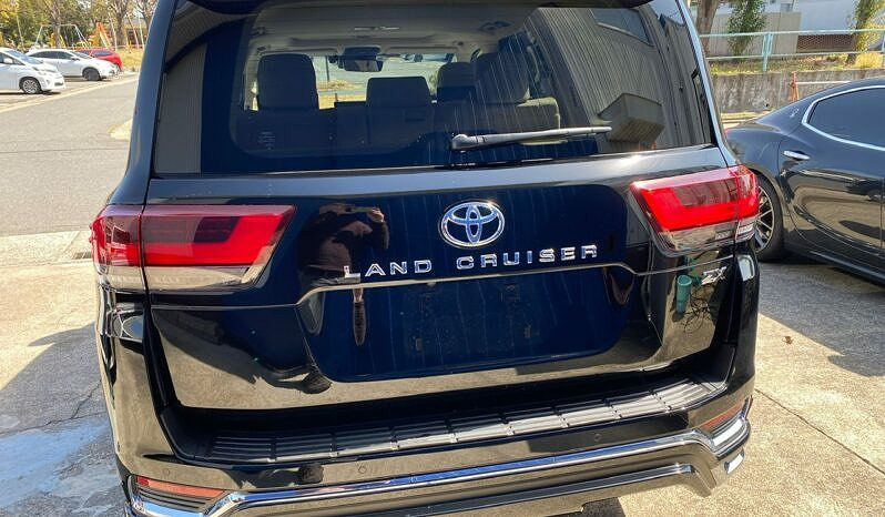 Toyota Land Cruiser ZX 3.5 (300 Series) full