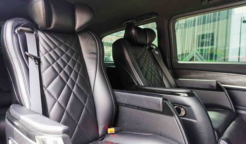 Mercedes Benz EQV 300 Sport Premium (Luxury Rear Seats) full