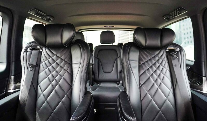 Mercedes Benz EQV 300 Sport Premium (Luxury Rear Seats) full