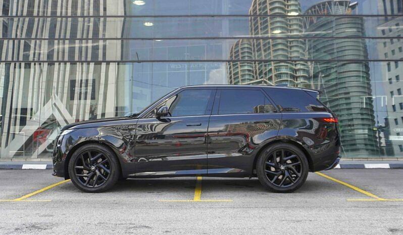 Land Rover New Range Rover Sport D300 SE Dynamic full