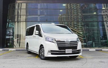 Toyota Granace Premium