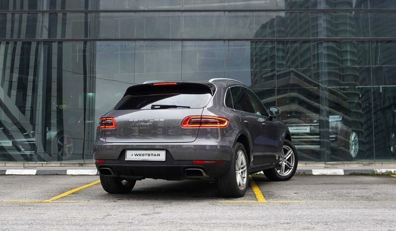 Porsche Macan full