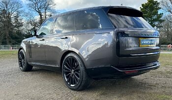 Land Rover New Range Rover P530 First Edition full