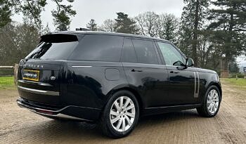 Land Rover New Range Rover P400 SE full