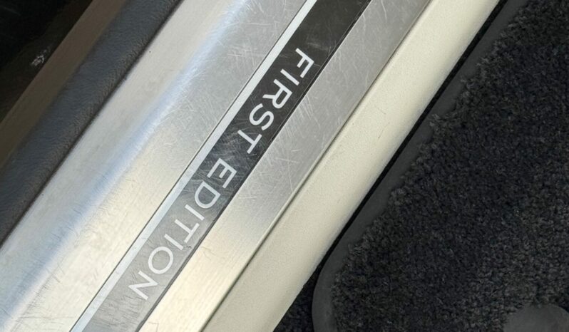 Land Rover New Range Rover P530 First Edition full