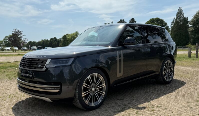 Land Rover New Range Rover P400 SE full