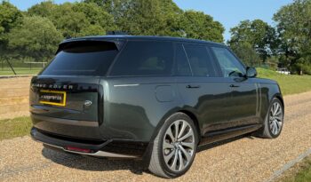 Land Rover New Range Rover P400 SE full