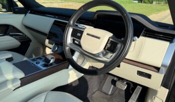 Land Rover New Range Rover P400 SE full