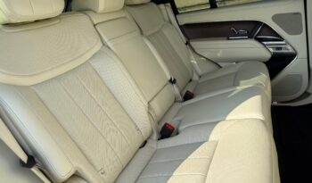 Land Rover New Range Rover P400 SE full