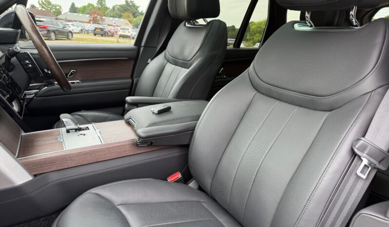 Land Rover New Range Rover P530 Autobiography full