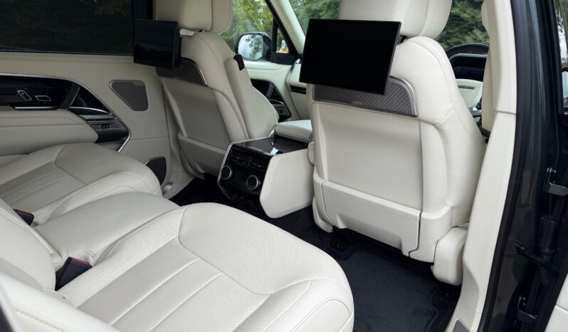 Land Rover New Range Rover P530 Autobiography LWB full