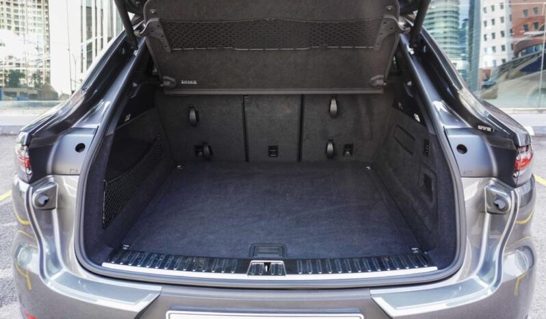 Porsche Cayenne Coupe full