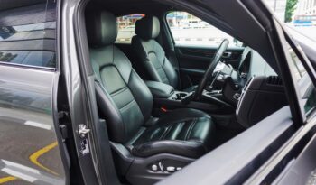 Porsche Cayenne Coupe full