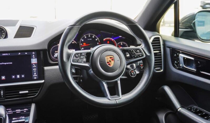 Porsche Cayenne Coupe full
