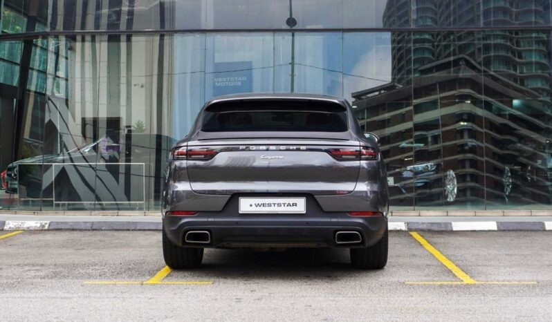 Porsche Cayenne Coupe full
