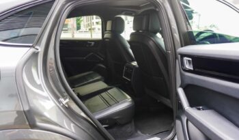 Porsche Cayenne Coupe full