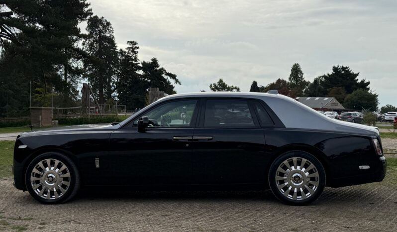 Rolls Royce Phantom 8 Series 2 full