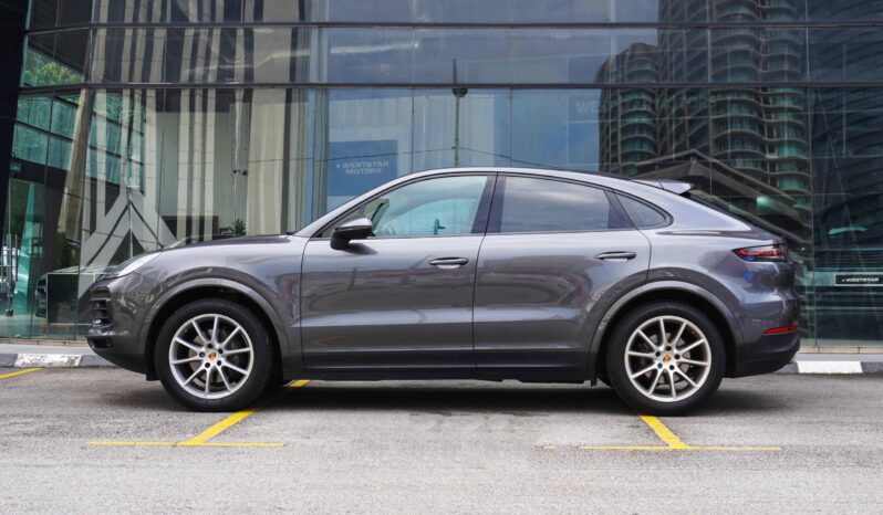 Porsche Cayenne Coupe full